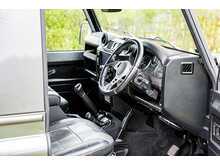 Land Rover Defender 90 TDCi XS - U731