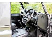 Land Rover Defender 90 TDCi XS - U735