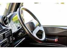 Land Rover Defender 110 TDCi Adventure - U740