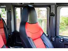 Land Rover Defender 110 TDCi Adventure - U740