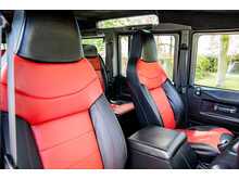 Land Rover Defender 110 TDCi Adventure - U740