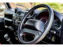 Land Rover Defender 110 TDCi Adventure - U740