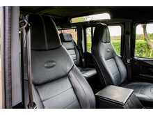Land Rover Defender 110 TDCi XS - U743