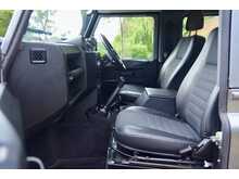 Land Rover Defender 90 TDCi XS - U769