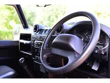 Land Rover Defender 90 TDCi XS - U775