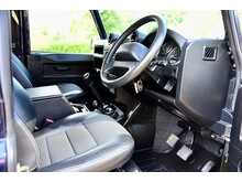 Land Rover Defender 90 TDCi XS - U776