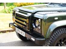 Land Rover Defender 90 TD5 XS - U777
