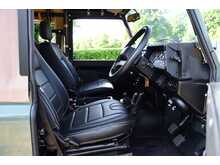 Land Rover 90  - U779