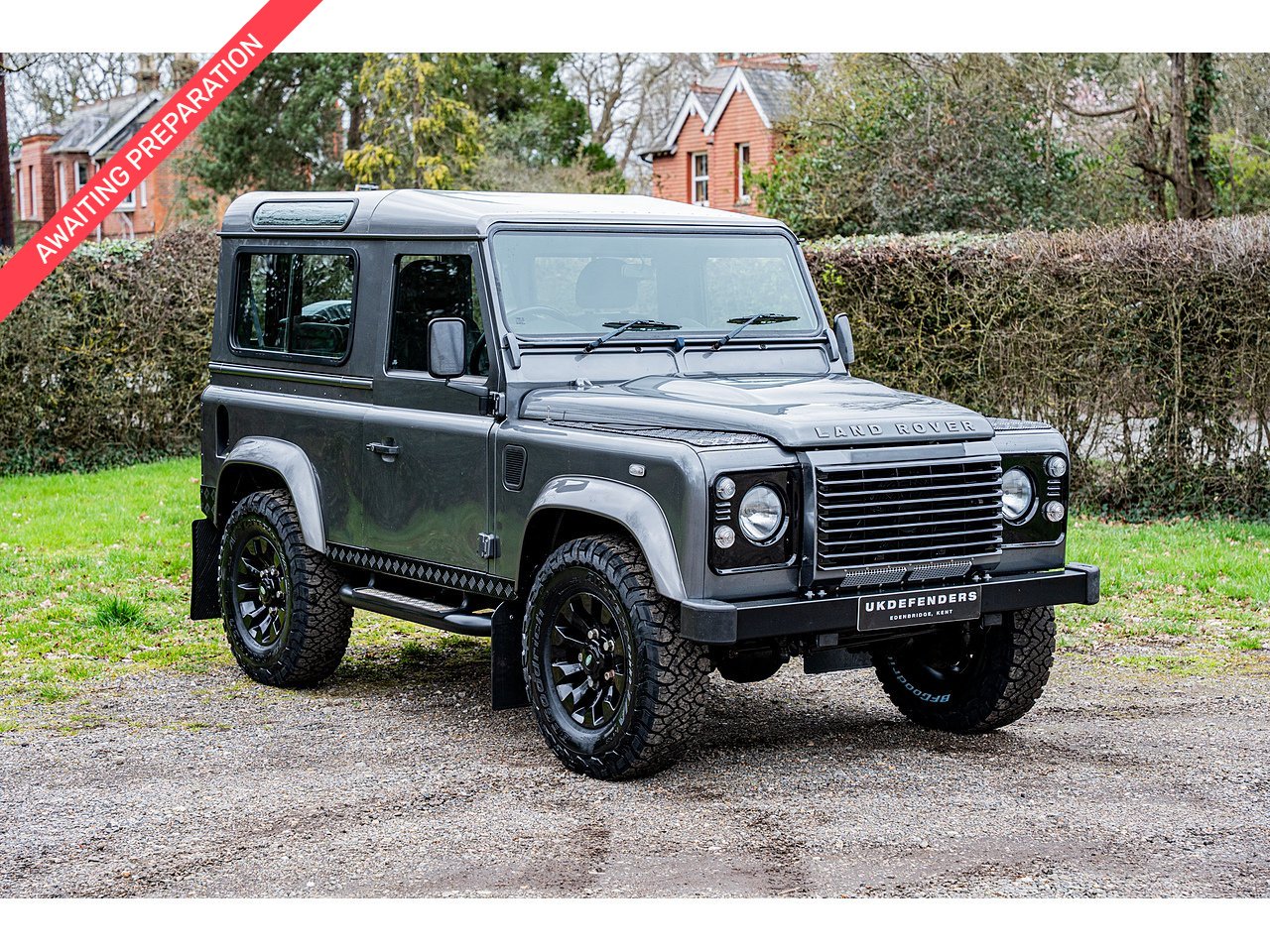 2010 Land Rover Defender 90
