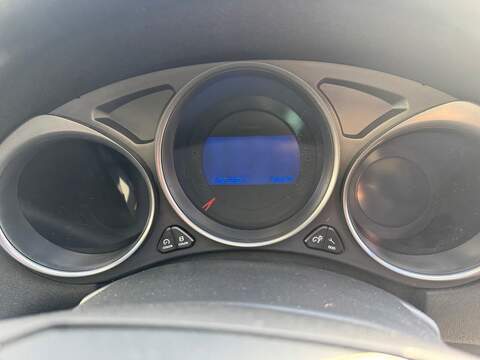 Citroen C4 BlueHDi Feel - U1119