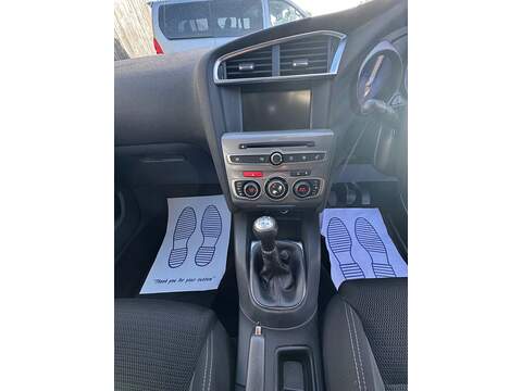 Citroen C4 BlueHDi Feel - U1119