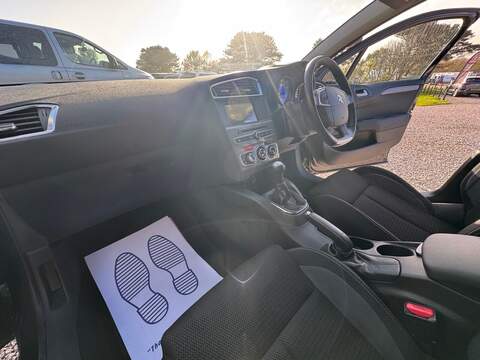 Citroen C4 BlueHDi Feel - U1119