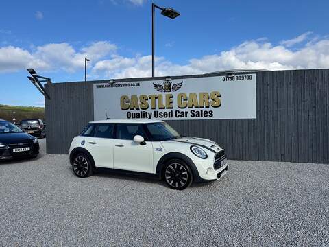 MINI Hatch 1.5 dCi N-Connecta SUV 5dr Diesel Manual Euro 6 (s/s) (110 ps)