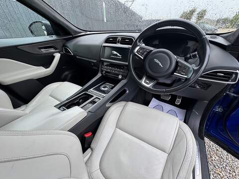 Jaguar F-PACE D300 V6 First Edition - U1321