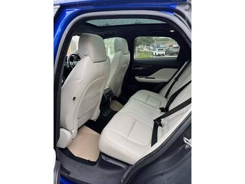 Jaguar F-PACE D300 V6 First Edition - U1321