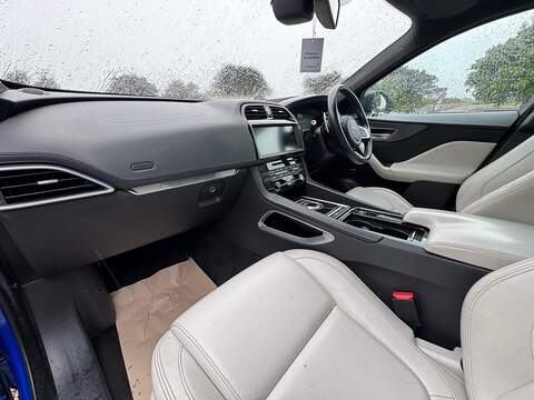 Jaguar F-PACE D300 V6 First Edition - U1321