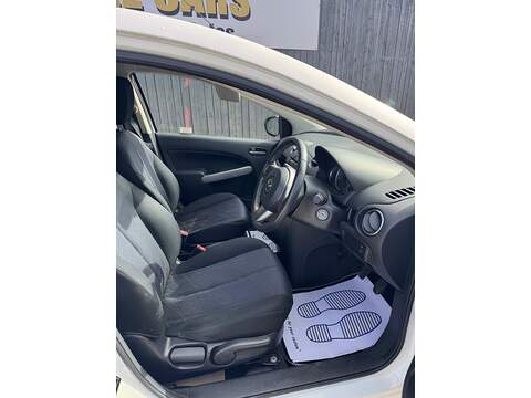 Mazda Mazda2 Tamura - U1392