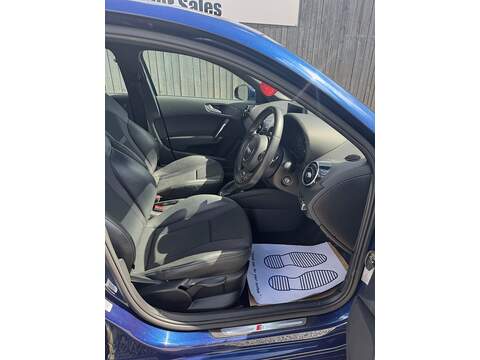 Audi A1 TFSI S line - U1427