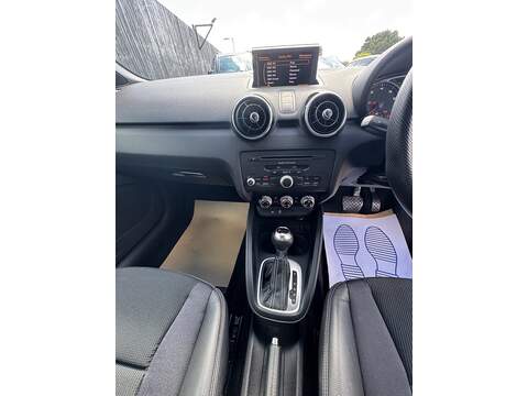 Audi A1 TFSI S line - U1427