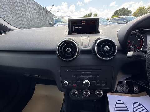 Audi A1 TFSI S line - U1427