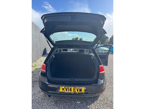 Volkswagen Golf TDI BlueMotion Tech SE - U1437