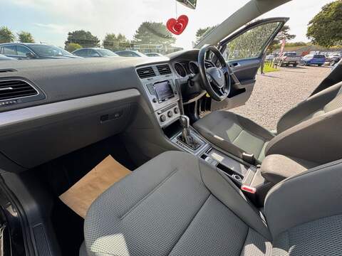 Volkswagen Golf TDI BlueMotion Tech SE - U1437