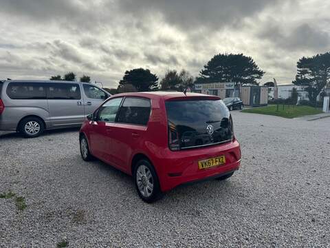 Volkswagen up! up! beats - U1450