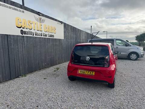 Volkswagen up! up! beats - U1450