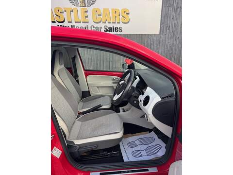 Volkswagen up! up! beats - U1450