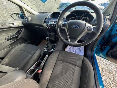 Ford Fiesta T EcoBoost Titanium - U1459