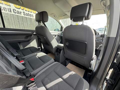 Volkswagen Touran TDI SE - U1472