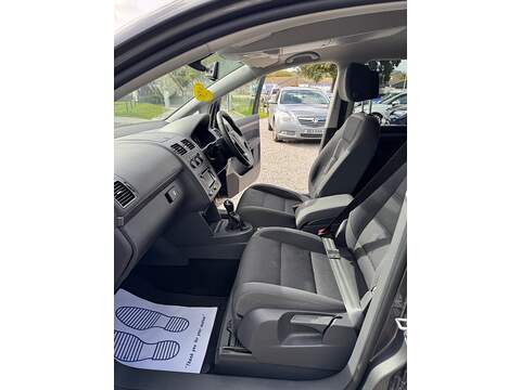 Volkswagen Touran TDI SE - U1472