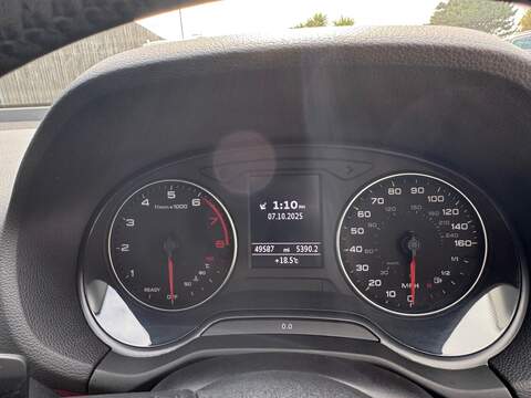 Audi Q2 TFSI CoD Sport - U1478