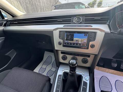 Volkswagen Passat TDI BlueMotion Tech SE Business - U1484