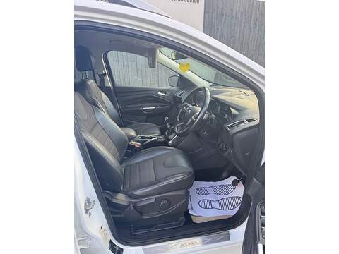 Ford Kuga TDCi Titanium Sport - U1513