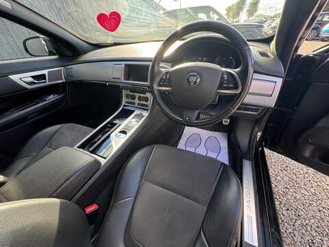 Jaguar XF d R-Sport - U1528