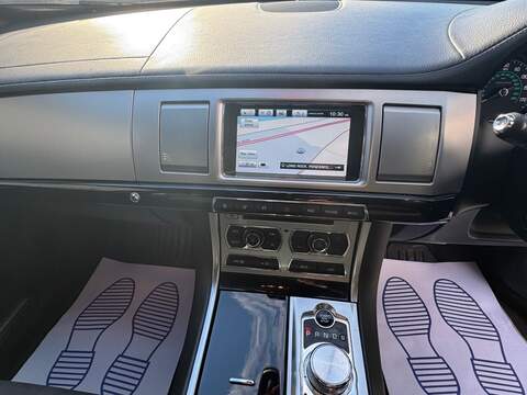 Jaguar XF d R-Sport - U1528