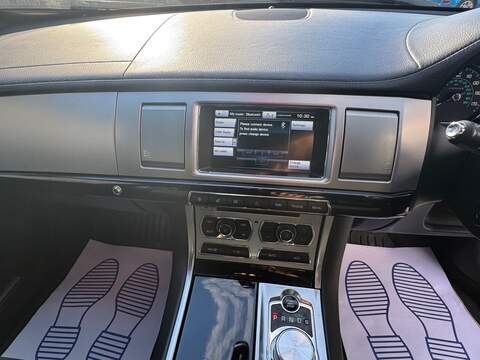 Jaguar XF d R-Sport - U1528