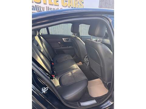 Jaguar XF d R-Sport - U1528