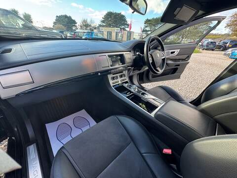 Jaguar XF d R-Sport - U1528