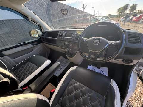 Volkswagen Transporter TDI T28 BlueMotion Tech Highline - U1532