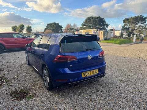 Volkswagen Golf TSI BlueMotion Tech R - U1534