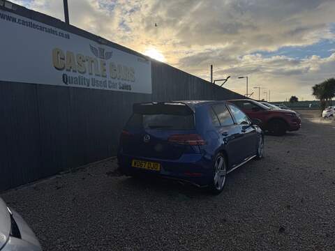 Volkswagen Golf TSI BlueMotion Tech R - U1534