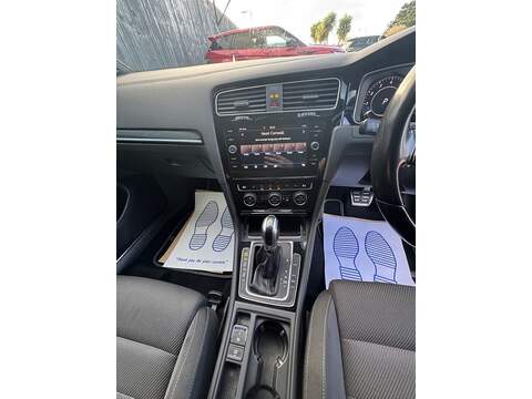 Volkswagen Golf TSI BlueMotion Tech R - U1534