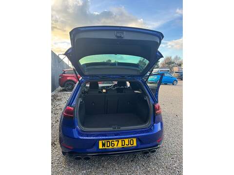 Volkswagen Golf TSI BlueMotion Tech R - U1534