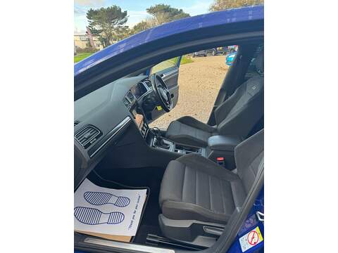 Volkswagen Golf TSI BlueMotion Tech R - U1534