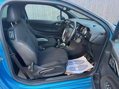 Citroen DS3 e-HDi Airdream DStyle Plus - U1539