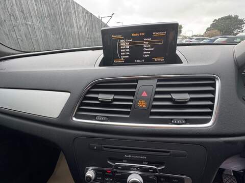 Audi Q3 TDI S line - U1541