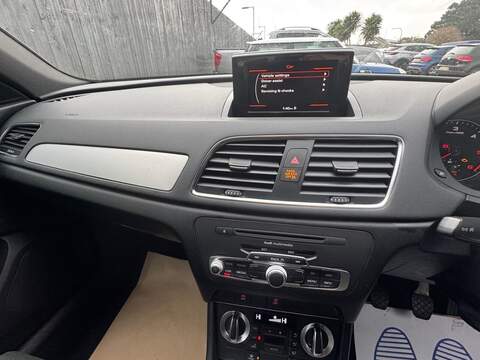 Audi Q3 TDI S line - U1541