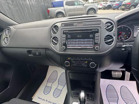 Volkswagen Tiguan TDI BlueMotion Tech R-Line - U1550